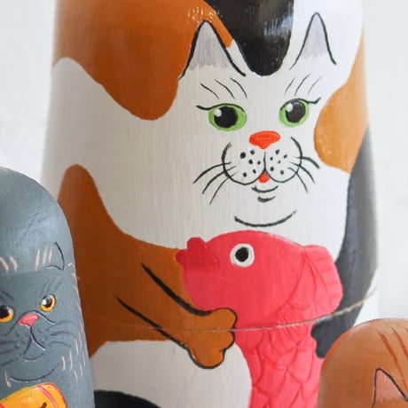 cat " matrioshka / ねこのお正月 / 猫をモチーフにした木製のマトリョーシカ