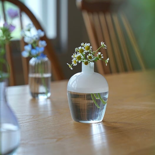 　クーシ　フラワーベース FLOWER VASE / ガラスベース / フラワーベース / 一輪挿し / WHITE /
