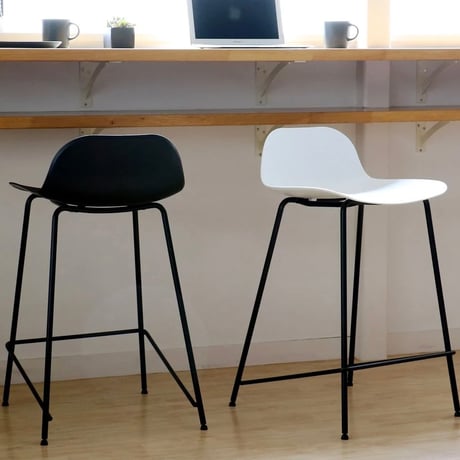 BAR STOOL 01 / シャープなデザインで美しいシルエットのバースツール / white , black