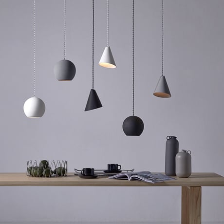 シンプルなボール状デザインが凛としたペンダントライト / GELATO-PENDANT /  1灯 E17 40W セラミック LED対応 陶器  / ART WORK  STUDIO ※電球選択