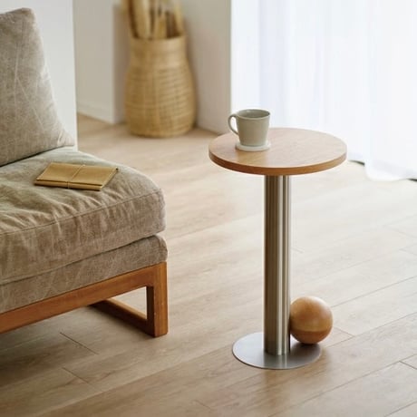 MORDERN styling SIDE TABLE / Guus