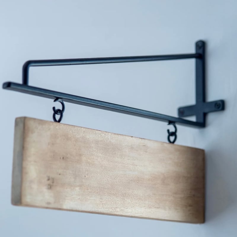 IRON SIGN BRACKET / シンプルでスタイリッシュな看板づくりに