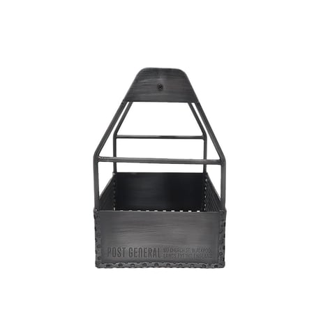 INDUSTRIAL TOOL TOTE / POSTGENERAL / 道具や観葉植物の鉢なども入れられるようにメッシュ状のアイアンシートを使用
