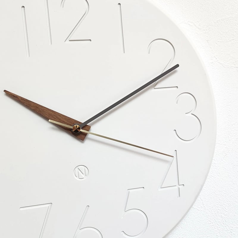 Smuk sweepmovement clock / 立体感のあるデザインの壁掛け時計 / 掛