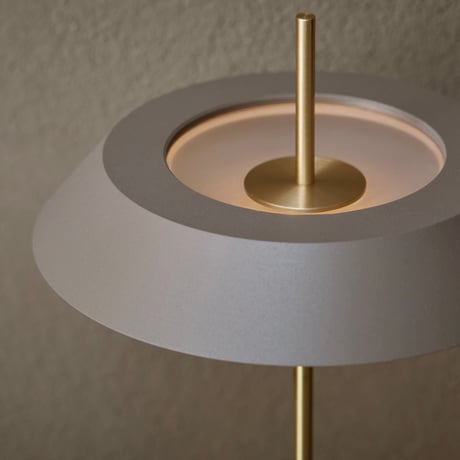 INNOCENCE LED - TABLE LAMP / 異なる素材を組み合わせた ミッドセンチュリーテイストのテーブルランプ / WHITE , GREIGE , BLACK