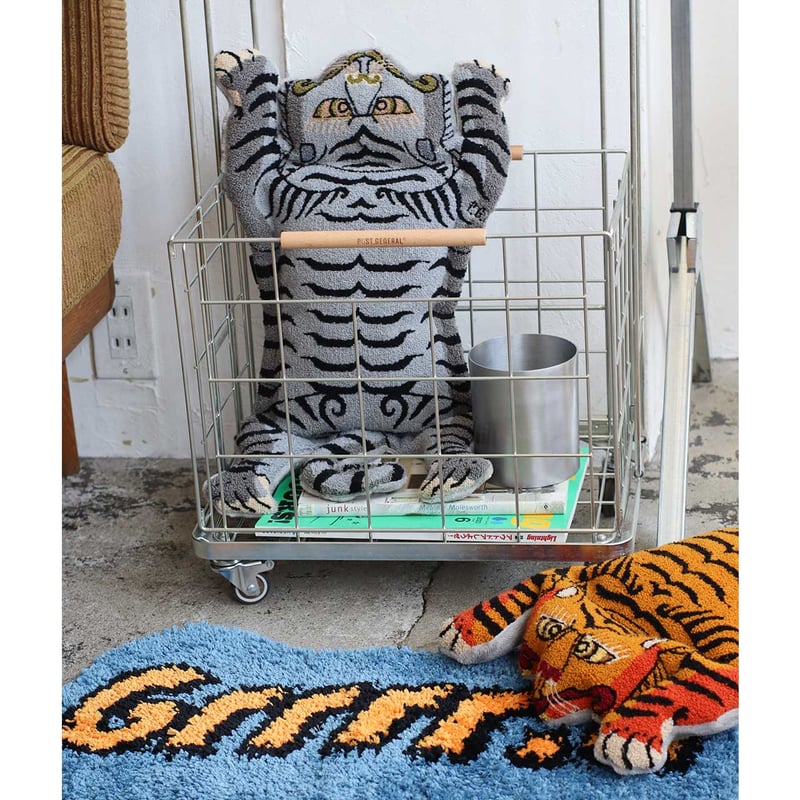 PLUMP ELECTRIC HOT WATER BAG & CUSHION TIGER /