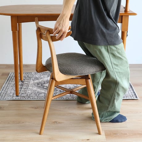 SPIN DINING CHAIR / 木目が滑らかで美しいヴィンテージデザインの回転チェア / ivory , brown