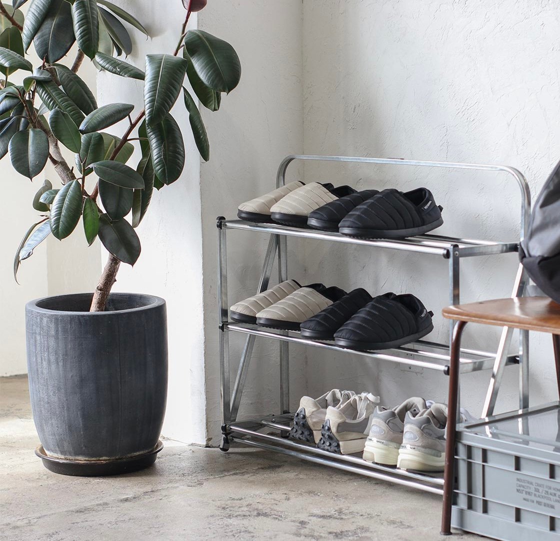 FOLDABLE SHOES RACK / ZINC , BLACK / HAMMERTONE