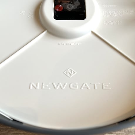 NEWGATE  Mr.edwards / ミスターエドワーズ / φ450×D90mm 掛け時計 / シンプルモダン / 存在感のある大きいサイズとゴールドの針