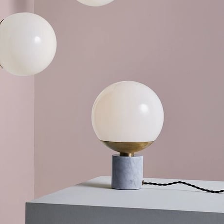シックな佇まいで品の良いガラスボールが可愛いテーブルランプ / 北欧モダン / ARTWORK STUDIO / Groove-table lamp / タッチスイッチ