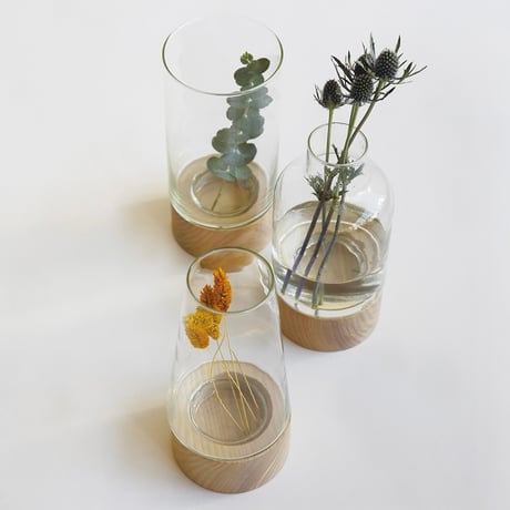 REUSE GLASS + WOOD / フラワーベースボトル / ウッドとリューズガラスの組み合わせでナチュラルなスタイリング / shesay