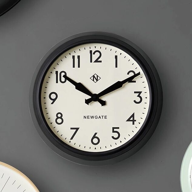 NEWGATE ELECTRIC アナログ掛時計 ホワイト/シルバー NEWGATE ELECTRIC アナログ掛時計 ホワイト/シルバー NEWGATE