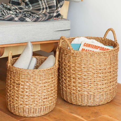 ROUND BASKET / 2 SIZE SET / 暮らしに寄り添いシーンを選ばず使えるころんとしたナチュラルバスケット収納