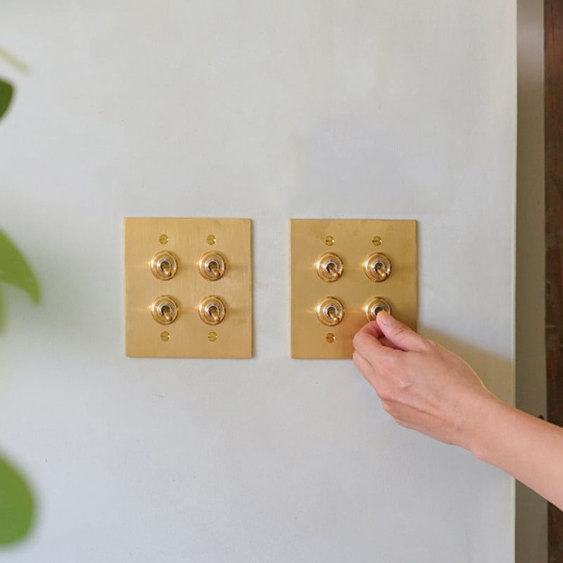 AXCIS 真鍮プレートスイッチ 4 / BRASS SWITCH PLATE / HS 31