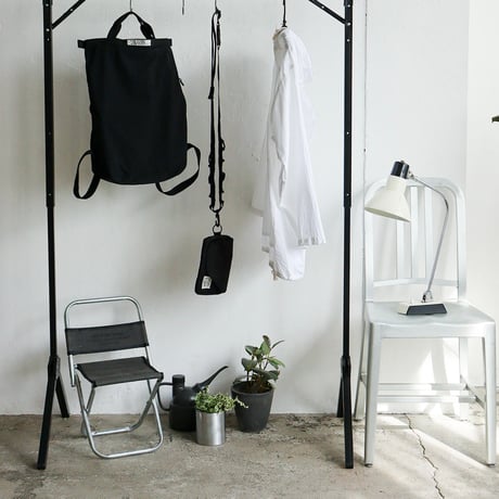 WAXED CANVAS FOLDING MINI STOOL / ワックスドキャンバス フォールディングミニスツール / デイバッグに収まるサイズが持ち運びに便利 / BROWN , GRAY