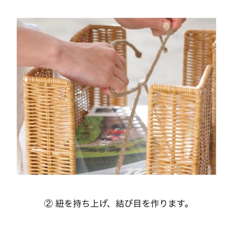 NEWSPAPER STOCKER / 収納したまま簡単にまとめられる新聞ストッカー / 新聞 雑誌 / ストッカー