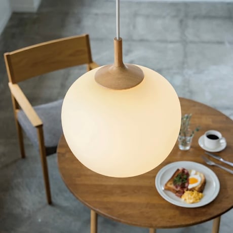 FROST WHITE PENDANT LIGHT / by Aune フロストホワイトの柔和な表情が豊かな北欧スタイルのペンダント照明 / LED電球
