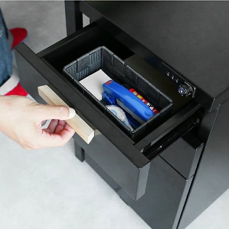 DESK WAGON / WHITE , BLACK / デザイン×機能性 スタイリッシュなキャスターデスクワゴン / 引出しロック機能