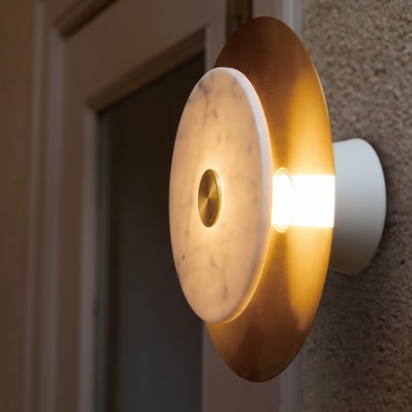 Eclipse LED - wall light（Sサイズ）/ 息を呑むような美しい光の表情が自慢のウォールライト / 全4色 / ARTWORK STUDIO