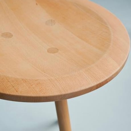 3 legs stool round / AXCIS.INC / 洗練された3本レッグの木製スツール / ビーチ材