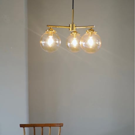 Riquet 03 PENDANT LIGHT / コンパクトなサイズながら存在感の高い3灯のペンダント照明