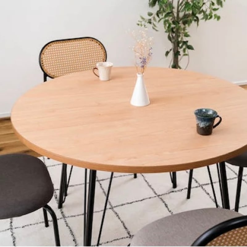 ROUND TABLE / ナチュラルな天板とアイアンのダイニングテーブル ROUND TABLE / ナチュラルな天板とアイアンのダイニングテーブル