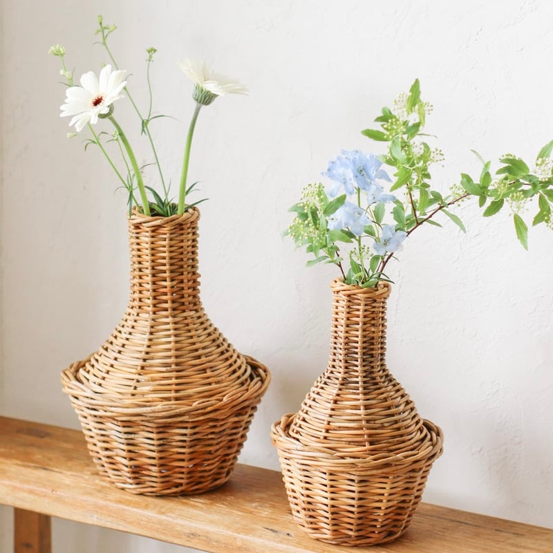 RATTAN SHAPE FLOWER VASE / ラタンの存在感のあるナチュラルフラワーベ