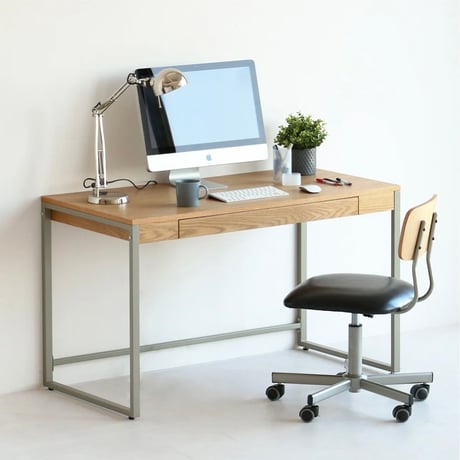 Drip Office Chair / オーク材とシボ加工が施されたPVCチェア / デスクチェア