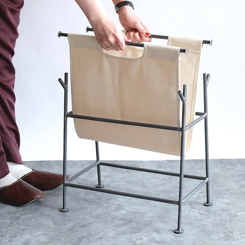 iron × canvas magazine rack / 汚れたら洗えるキャンバス生地のマガ