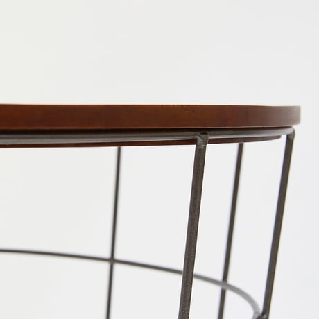 IRON × WOOD basket TABLE / ペットの隠れ家にもなるアイアンのバスケット テーブル