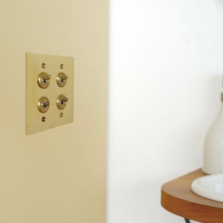 AXCIS 真鍮プレートスイッチ 4 / BRASS SWITCH PLATE / HS 3104