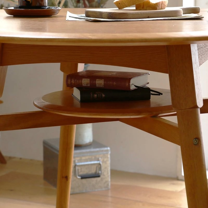 Dining Table 900 / ROUND TABLE / 空間を広く見せる 円形天板の