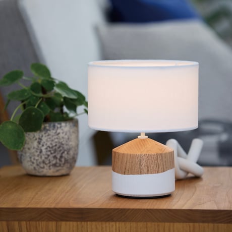Albero LED - table lamp / 天然木とファブリックという自然素材の組み合わせがナチュラルで洗練された佇まいを演出するテーブルランプ / 充電式 LED照明