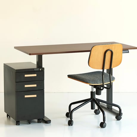 DESK WAGON / WHITE , BLACK / デザイン×機能性 スタイリッシュなキャスターデスクワゴン / 引出しロック機能