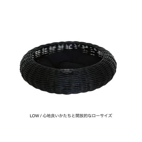 MORDERN STYLING PET BED / シンプルかつモダンな佇まいの編み込みベッド