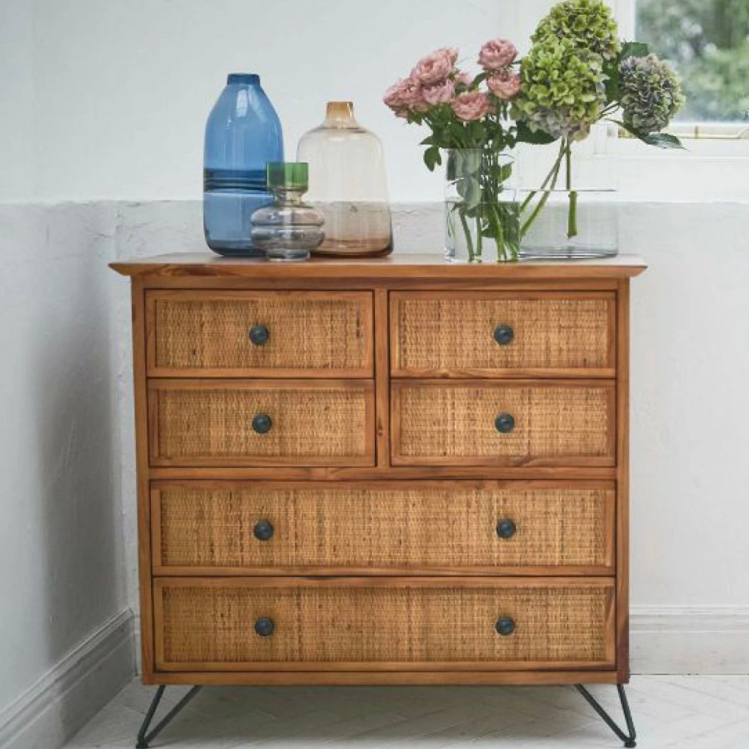 TEAK WOOD CHEST / チーク材のチェスト / リビング収納 / リビング