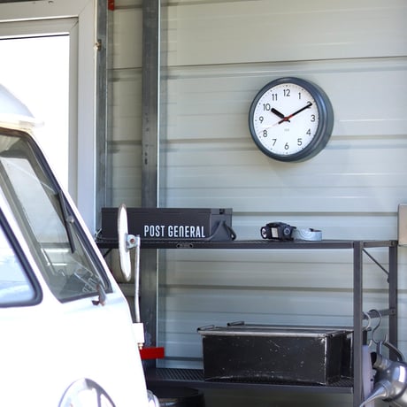 SCHOOLHOUSE WALL CLOCK S / Sサイズ スクールハウス ウォールクロック / GRAY , BLACK / 掛け時計 / スイープムーブメントクロック