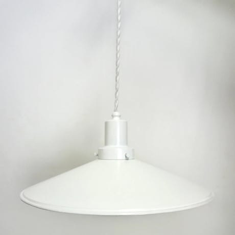 ALUMINUM SHADE PENDANT LIGHT / E26 軽くて丈夫なアルミシェードのペンダントライト / シーリングカバー付き / LED電球 選択 / WHITE , BLACK