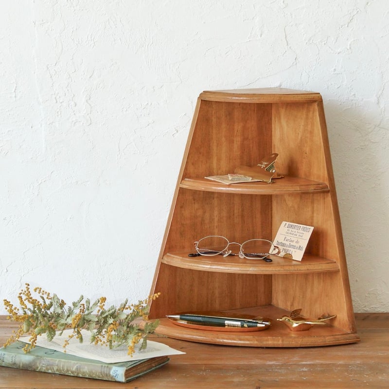 PINE WOOD CORNER STAND / パイン材を使用した縦置き横置きどちらでも