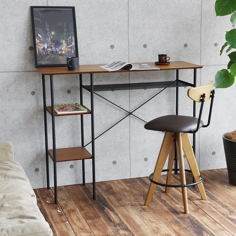 Bar stool / 機能性と美しさを兼ね備えたバースツール