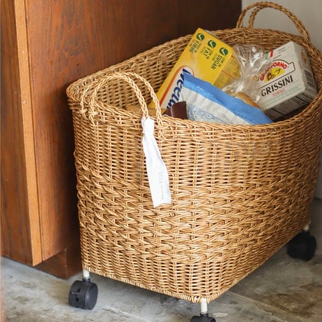 CASTER BASKET / かご編みのナチュラルなスタイリングの洗濯かご
