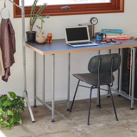 EXHIBITION TABLE LEG / 2pcs SET / 無機質な雰囲気のネジやボルトを使わないステンレステーブルレッグ
