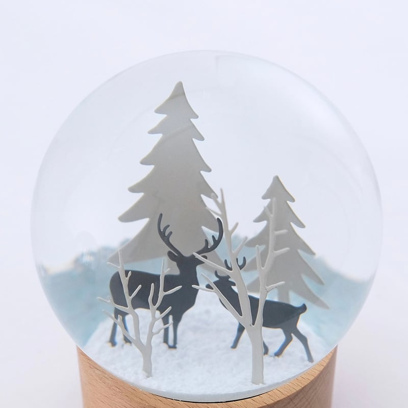 SNOW DOME / 真っ白な雪の中広がる幻想的なスノードーム / 2種類