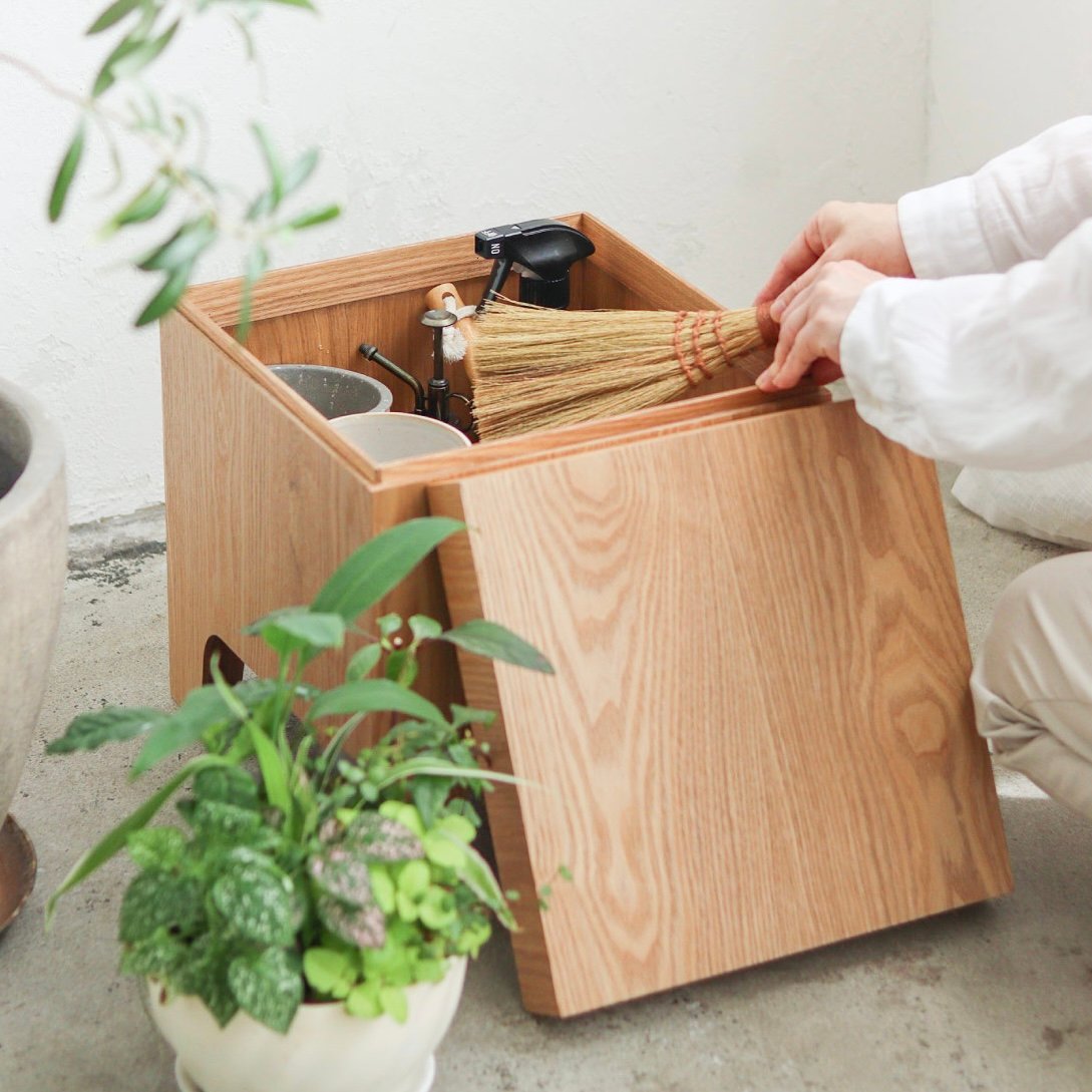 WOOD LOW SIDE TABLE / LUXE 上質な木目と温もりある質感が魅力のローサ