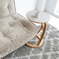 NATURAL × GRAY ROUND SIDE TABLE /ノートPCが乗せれる木製でおしゃれなサイドテーブル  / ソファサイド テーブル / 円形 ラウンドテーブル