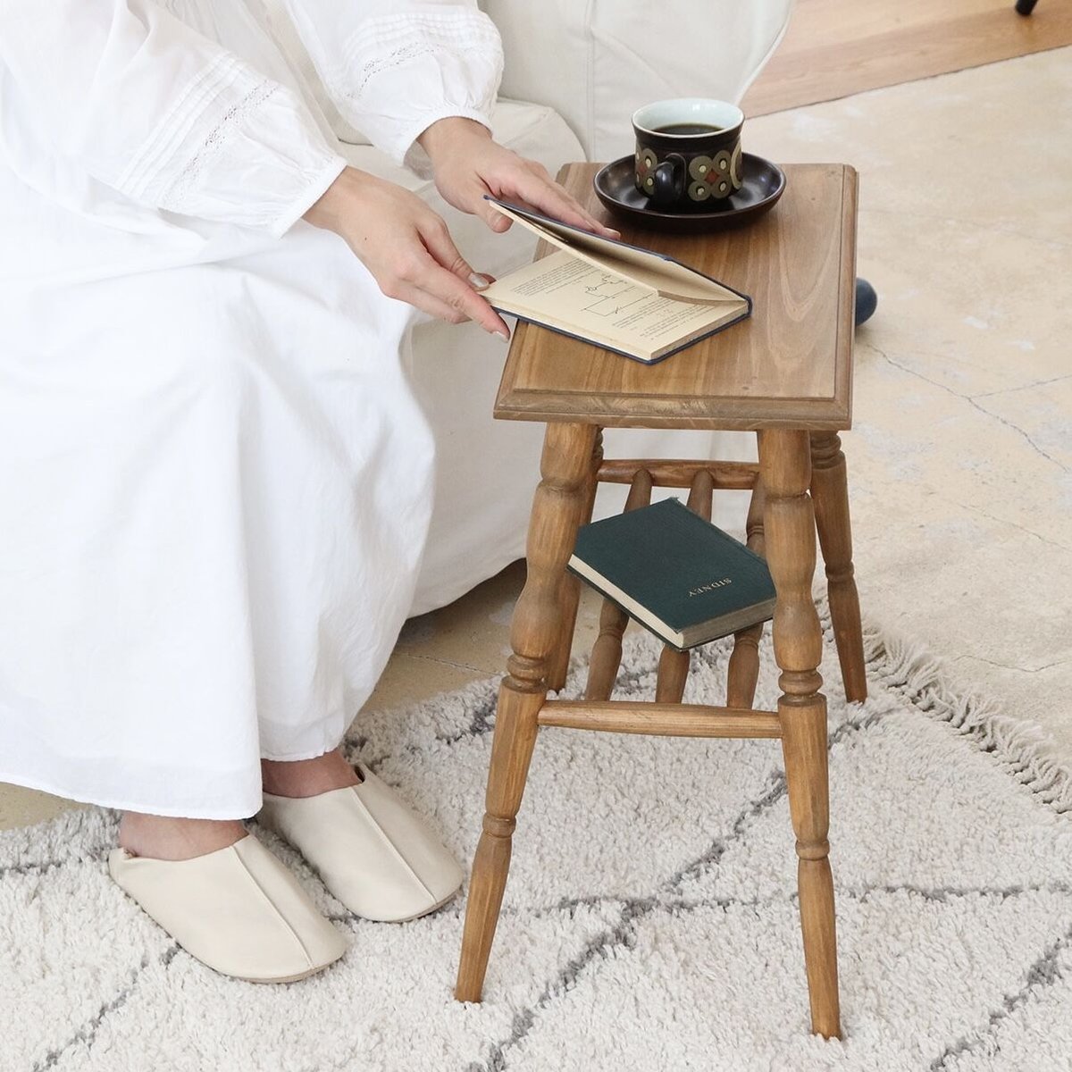 PINE WOOD SIDE TABLE / 天然木 パイン材を使ったサイドテーブル / ナチ...