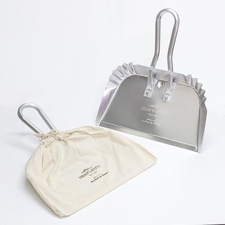ALUMINUM DUSTPAN / アルミ素材の軽量で実用的なちりとり / ダストパン