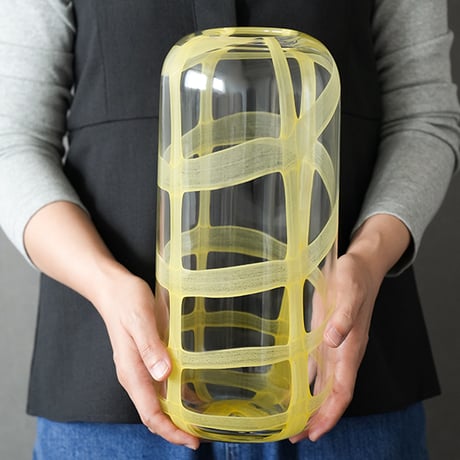 SUMU GRASS VASE / Lサイズ / 北欧の霧景色を思わせるような淡いカラーリングのビッグガラスベース / YELLOW , GRAY
