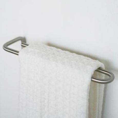 STAINLESS TOWEL HANGER S , M / ren by AXCIS / スタイリッシュながら緊張感を与えない心地よさのタオルハンガー