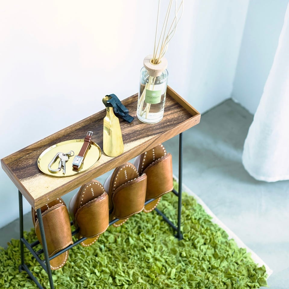 IRON WOOD DISPLAY & SLIPPER RACK / 洗練されたスリッパラック